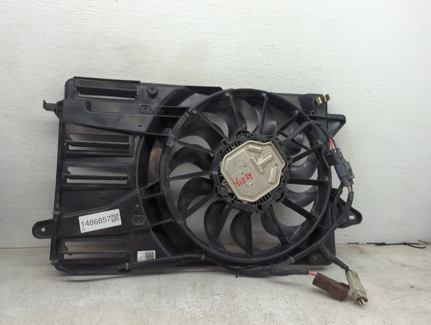 2016-2021 Chevrolet Malibu Electric Radiator Cooling Fan Motor Assembly P/N:80960028Y 34118000000Y Fits OEM Used Auto Parts 