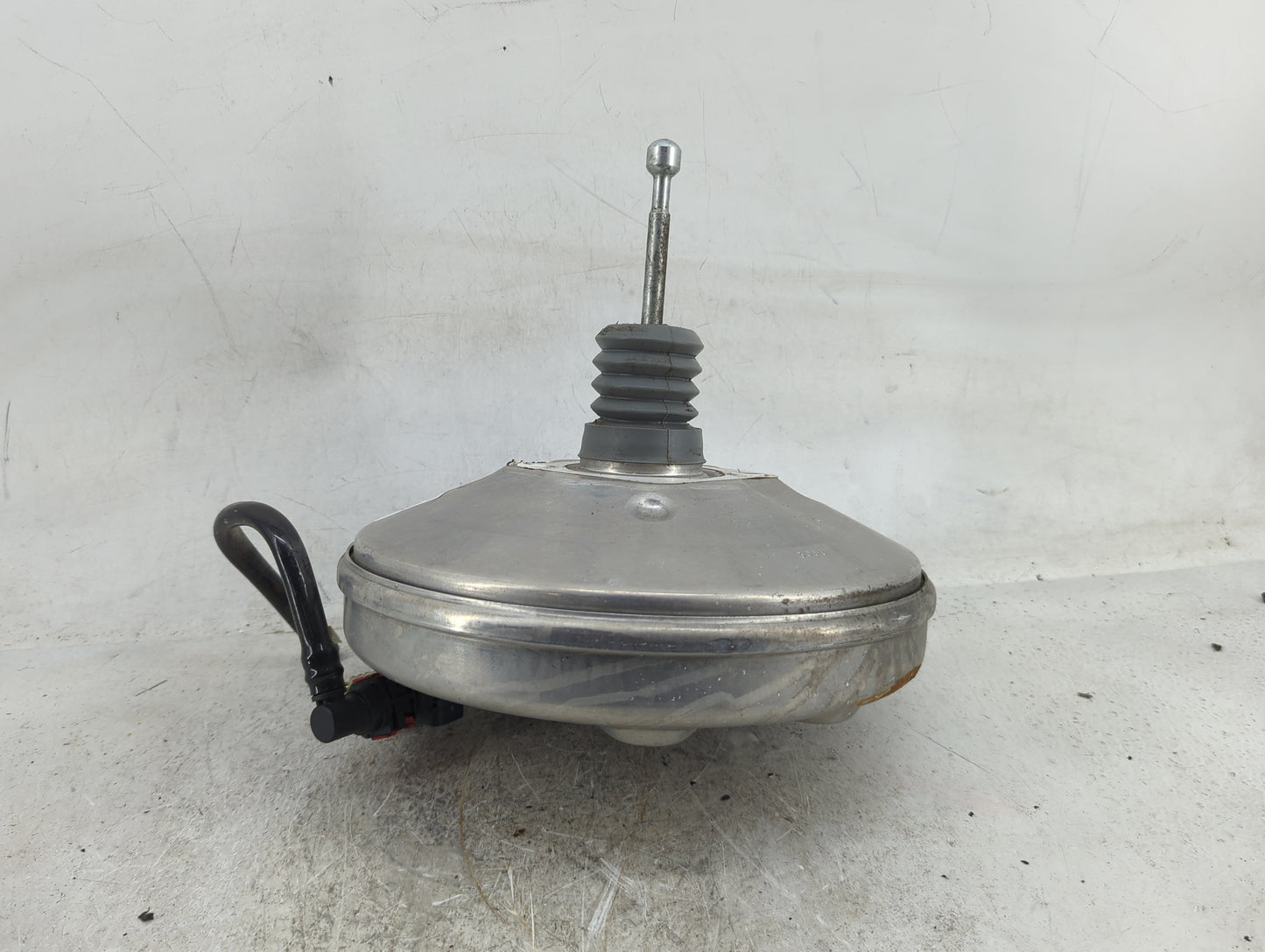 2016-2021 Chevrolet Malibu Power Brake Booster Oem 1489619 - Oemusedautoparts1.com