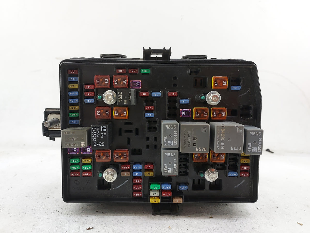 2019 Chevrolet Malibu Fusebox Fuse Box Panel Relay Module P/N:13500113 13455281, 13422668, 13468934, 84095364, 13500114 Fits