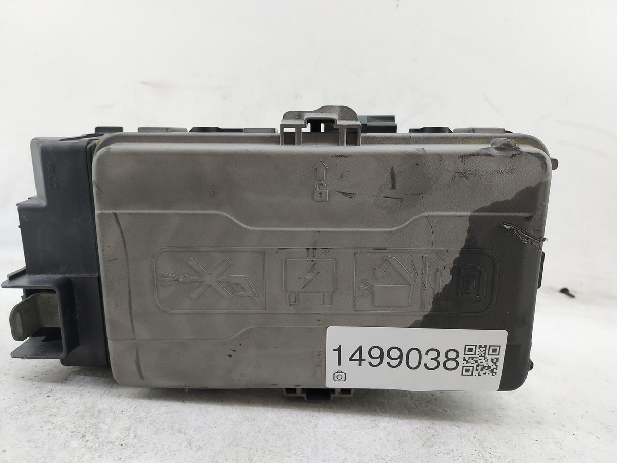 2019 Chevrolet Malibu Fusebox Fuse Box Panel Relay Module P/N:13500128 13468935, 13468934, 13455281, 13500127, 13422668 Fits