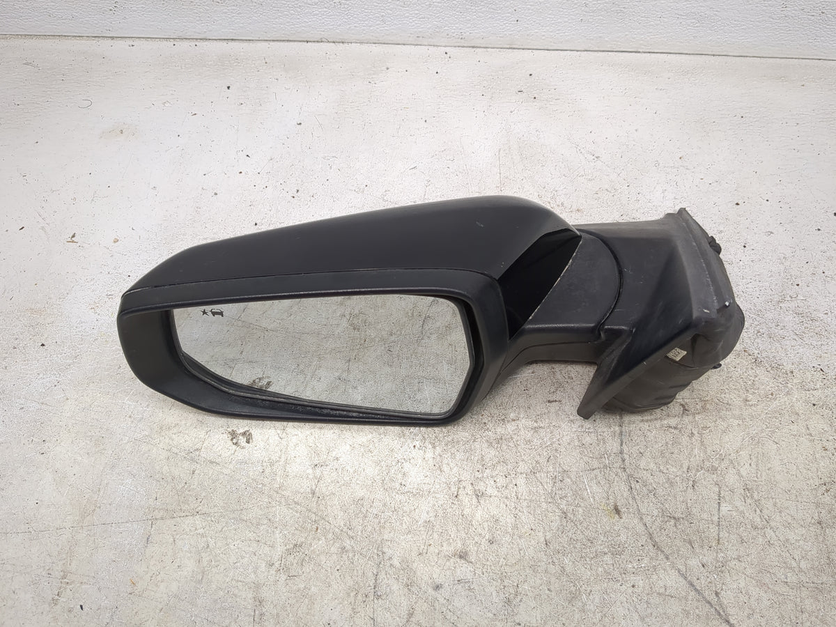 2019-2021 Chevrolet Malibu Driver Side View Mirror - Left Door Mirror OEM Used - Oemusedautoparts1.com