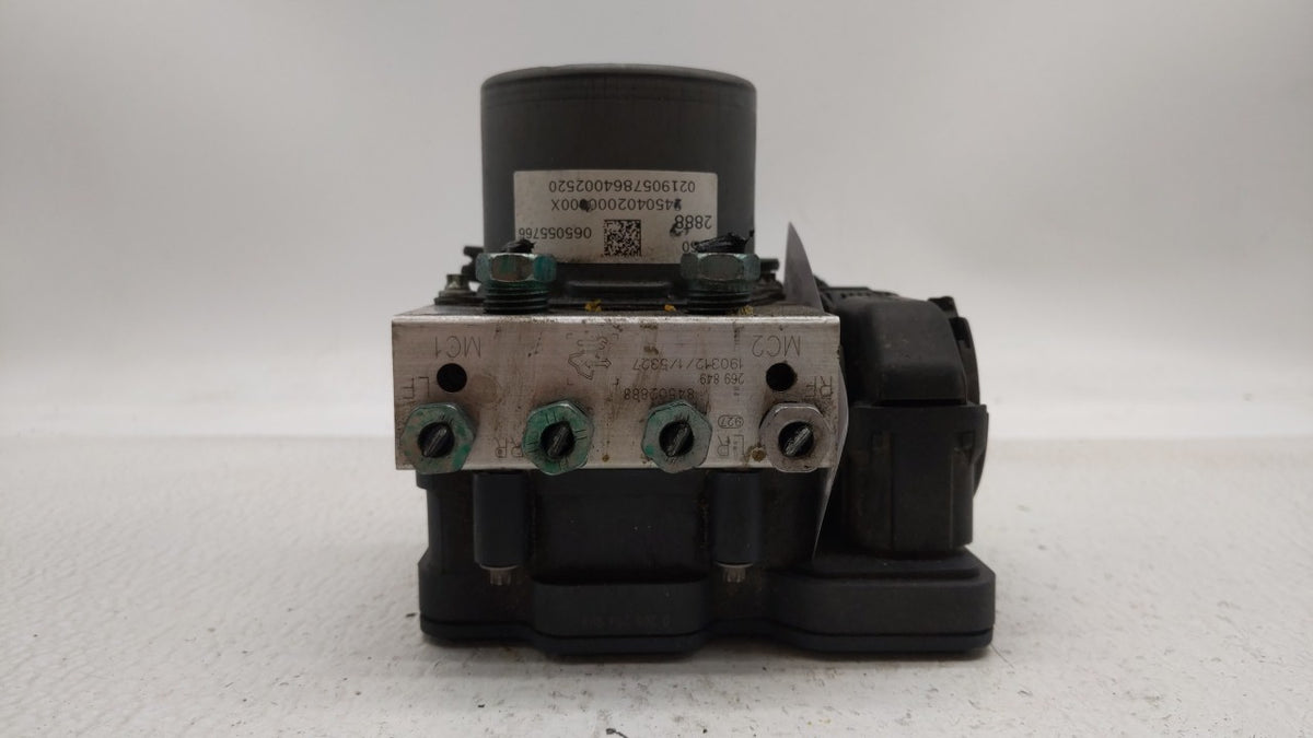 2019-2021 Chevrolet Malibu Anti-Lock Brake ABS Pump Module Actuator OEM P/N:84502888 Fits Fits 2019 2020 2021 OEM Used Auto 