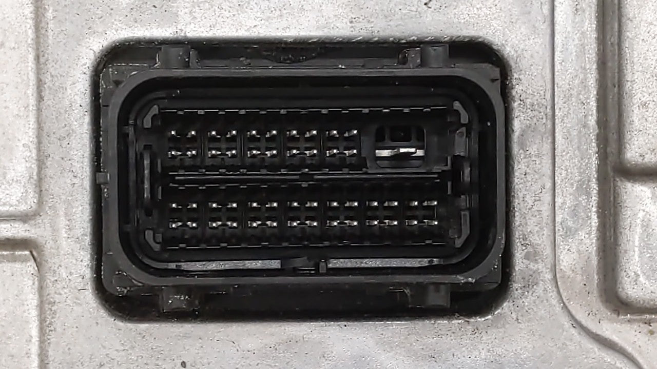 2018-2019 Chevrolet Malibu PCM Engine Control Computer ECU ECM PCU OEM P/N:12680194 12699666, 12697426 Fits Fits 2018 2019 O