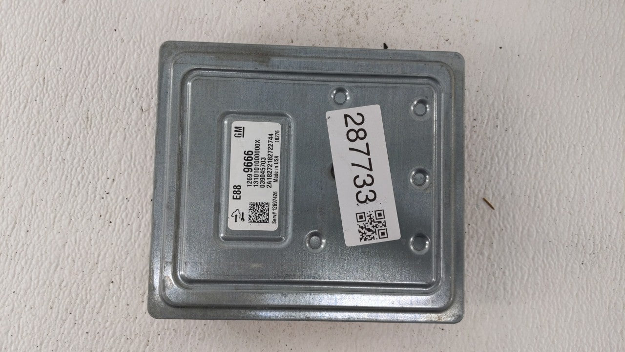 2018-2019 Chevrolet Malibu PCM Engine Control Computer ECU ECM PCU OEM P/N:12680194 12699666, 12697426 Fits Fits 2018 2019 O