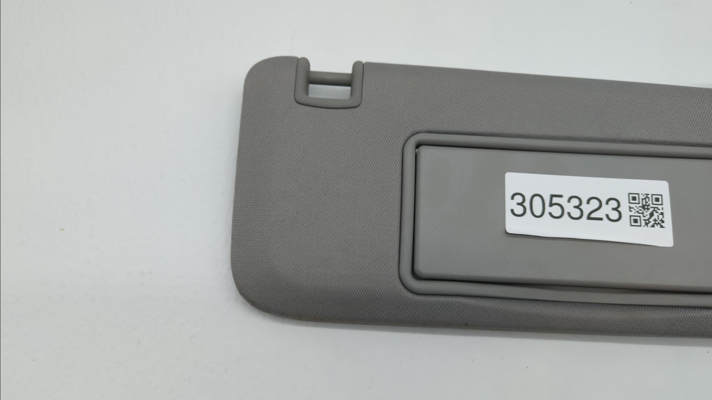 2016-2019 Chevrolet Malibu Sun Visor Shade Replacement Passenger Right Mirror Fits Fits 2016 2017 2018 2019 OEM Used Auto Pa