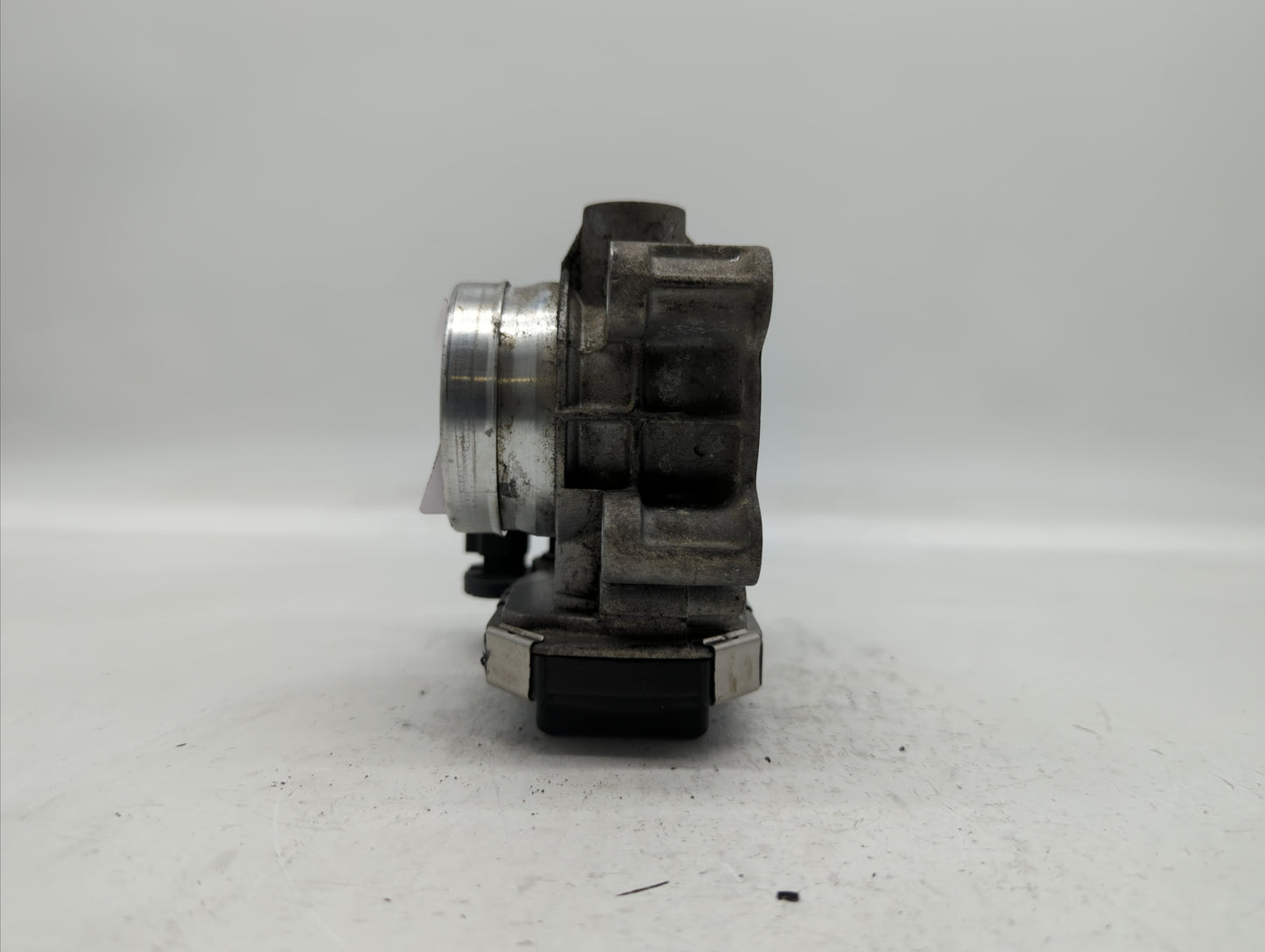 2016-2019 Chevrolet Malibu Throttle Body P/N:12659491BA 12671379AA Fits Fits 2016 2017 2018 2019 OEM Used Auto Parts - Oemus