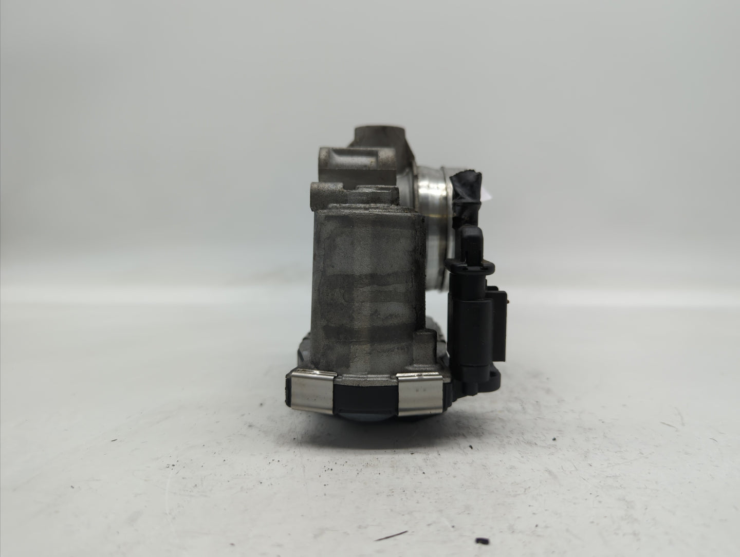 2016-2019 Chevrolet Malibu Throttle Body P/N:12659491BA 12671379AA Fits Fits 2016 2017 2018 2019 OEM Used Auto Parts - Oemus