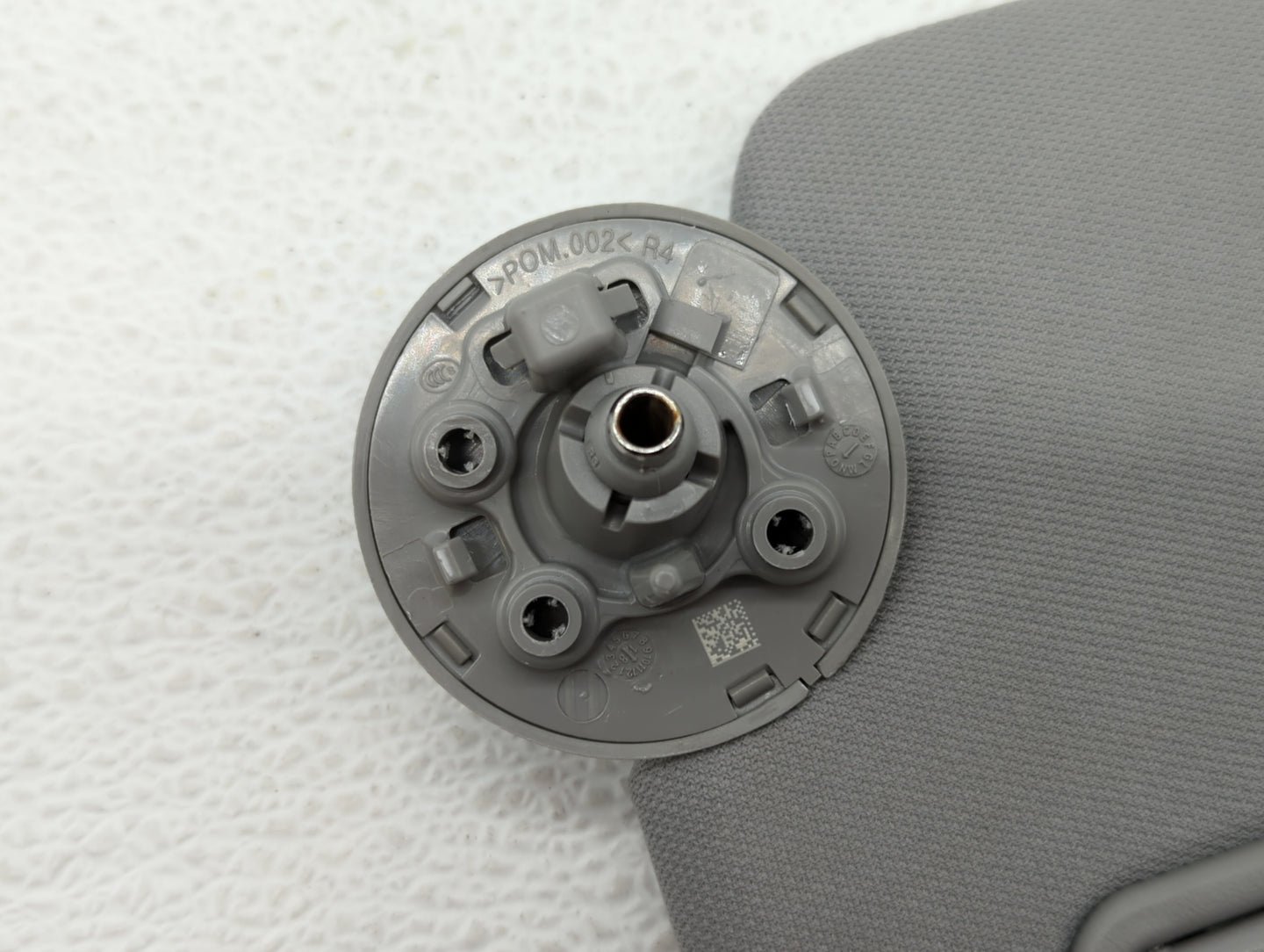 2016-2019 Chevrolet Malibu Sun Visor Shade Replacement Passenger Right Mirror Fits Fits 2016 2017 2018 2019 OEM Used Auto Pa