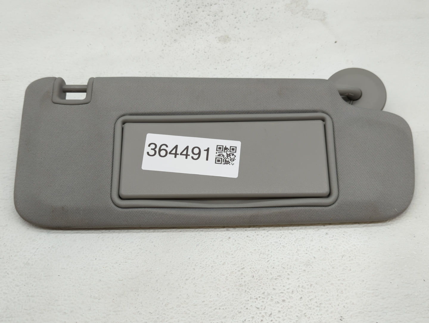 2016-2019 Chevrolet Malibu Sun Visor Shade Replacement Passenger Right Mirror Fits Fits 2016 2017 2018 2019 OEM Used Auto Pa