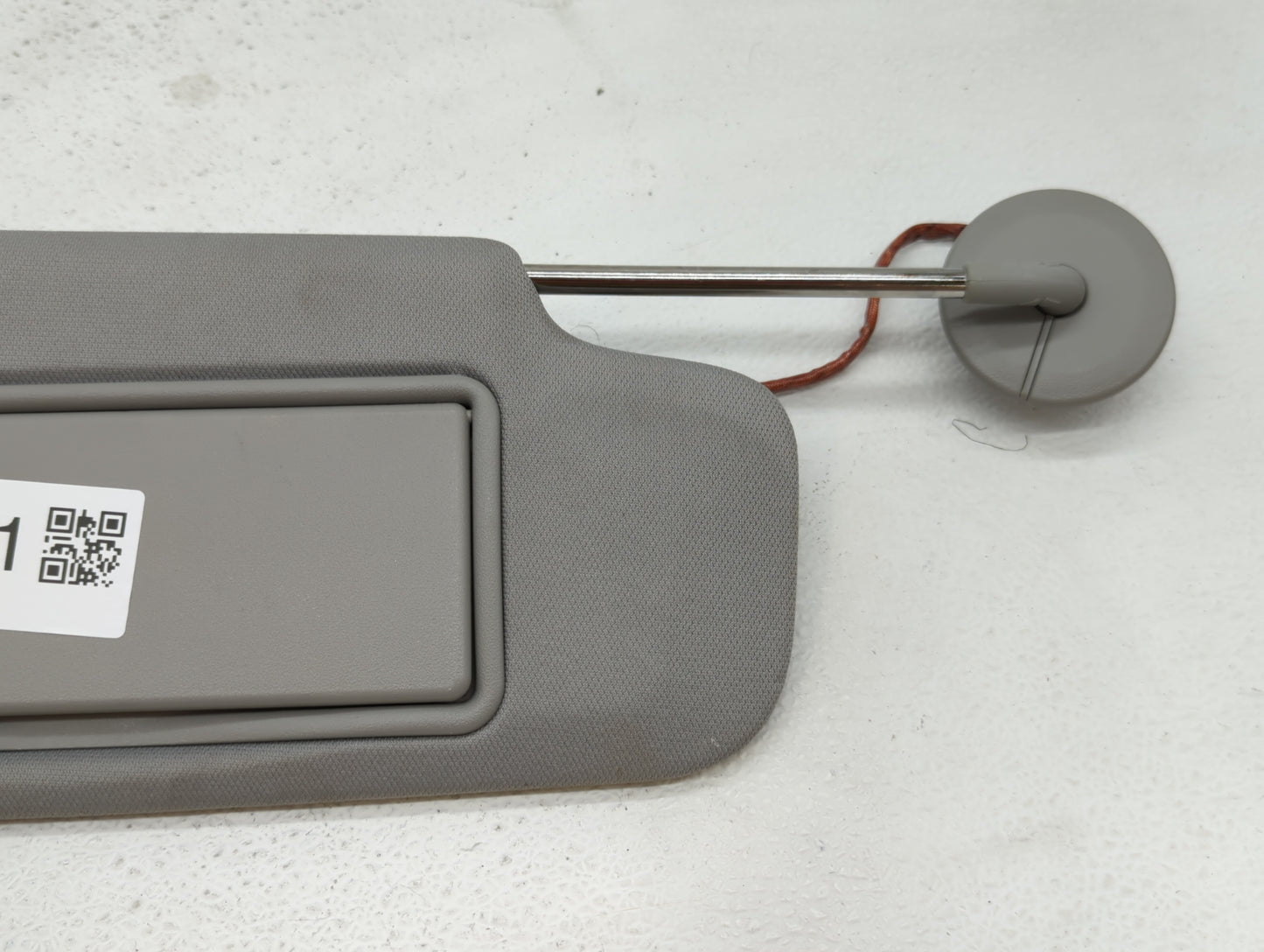 2016-2019 Chevrolet Malibu Sun Visor Shade Replacement Passenger Right Mirror Fits Fits 2016 2017 2018 2019 OEM Used Auto Pa