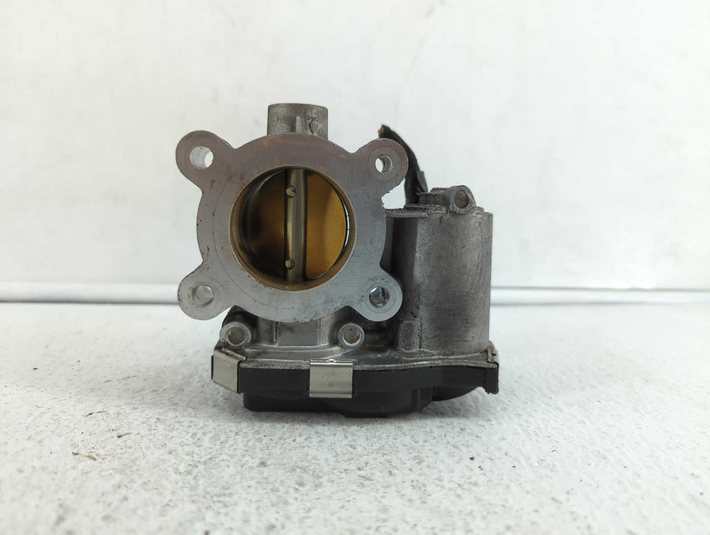 2016-2019 Chevrolet Malibu Throttle Body P/N:12671379AA Fits Fits 2016 2017 2018 2019 OEM Used Auto Parts - Oemusedautoparts