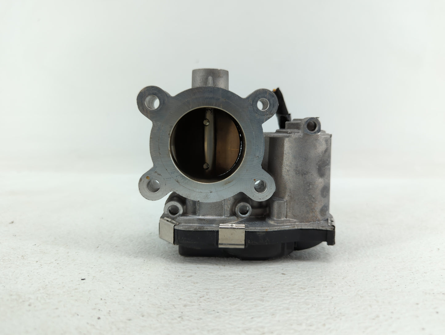 2016-2019 Chevrolet Malibu Throttle Body P/N:12671379AA Fits Fits 2016 2017 2018 2019 OEM Used Auto Parts - Oemusedautoparts