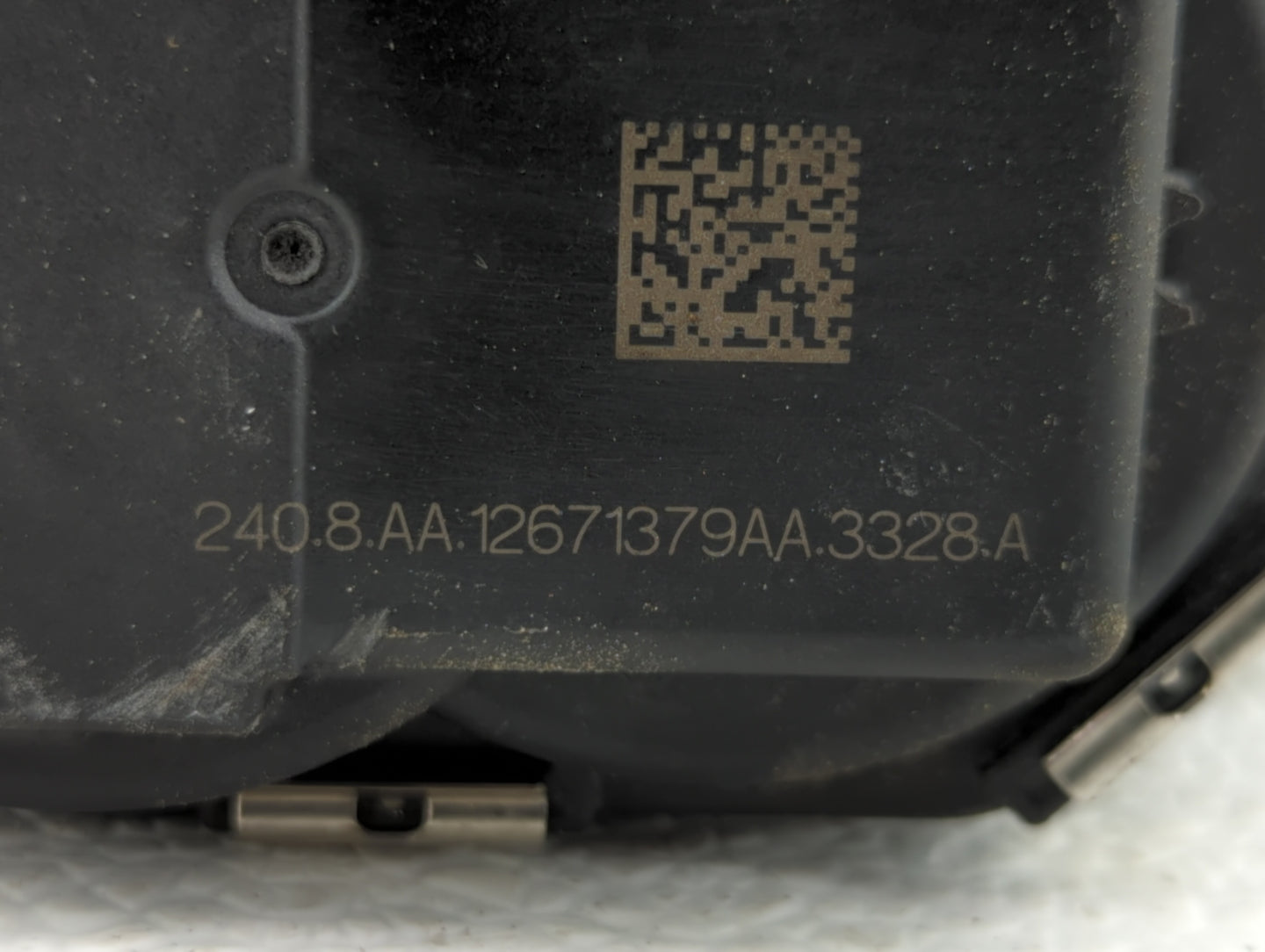2016-2019 Chevrolet Malibu Throttle Body P/N:12671379AA Fits Fits 2016 2017 2018 2019 OEM Used Auto Parts - Oemusedautoparts