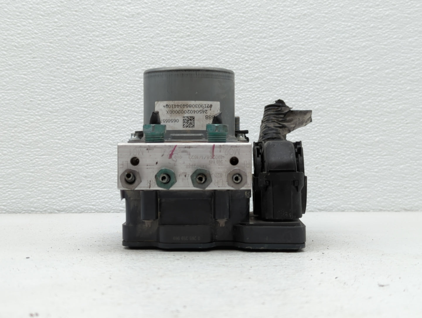 2019 Chevrolet Malibu ABS Pump Control Module Replacement P/N:84501623 8451623, 84502888 Fits OEM Used Auto Parts - Oemuseda