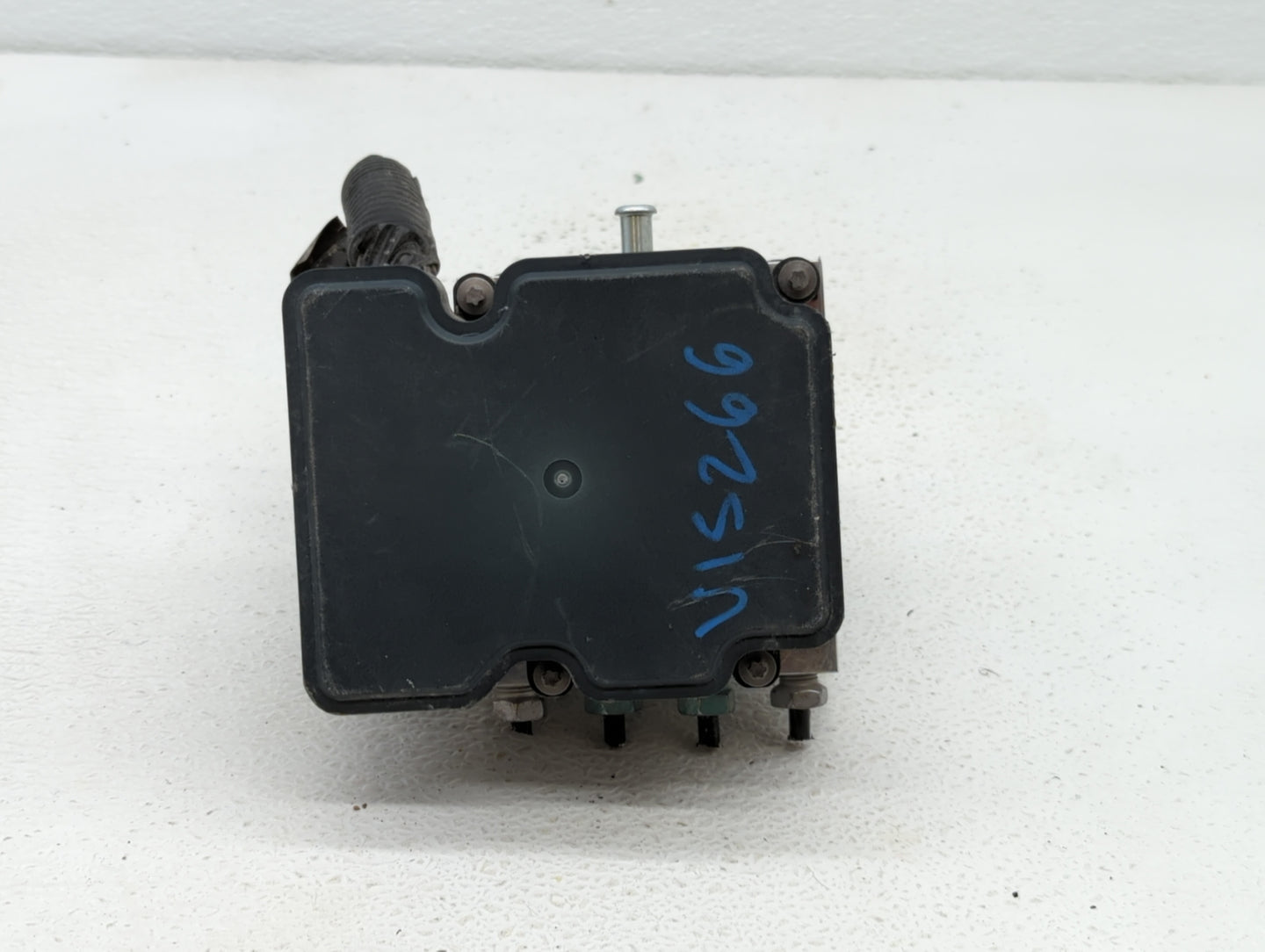 2019 Chevrolet Malibu ABS Pump Control Module Replacement P/N:84501623 8451623, 84502888 Fits OEM Used Auto Parts - Oemuseda