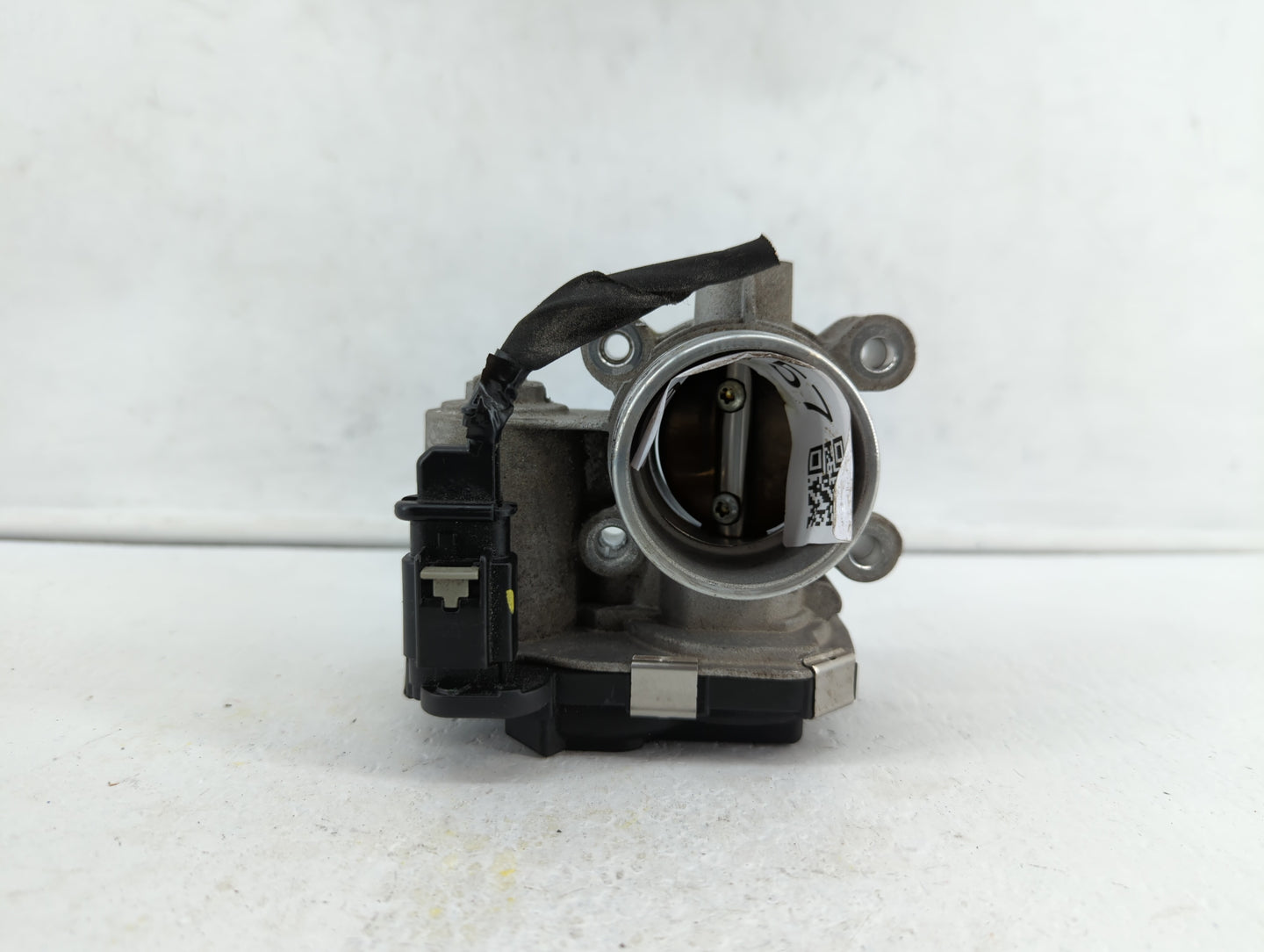 2016-2019 Chevrolet Malibu Throttle Body P/N:12671379AA Fits Fits 2016 2017 2018 2019 OEM Used Auto Parts - Oemusedautoparts