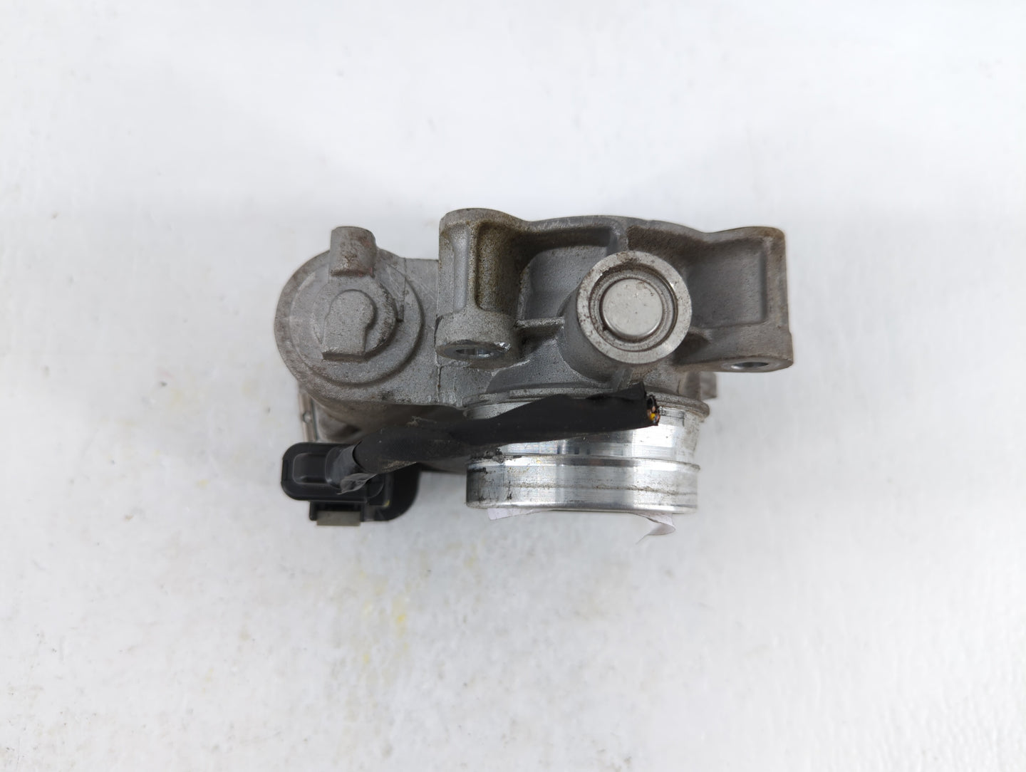2016-2019 Chevrolet Malibu Throttle Body P/N:12671379AA Fits Fits 2016 2017 2018 2019 OEM Used Auto Parts - Oemusedautoparts