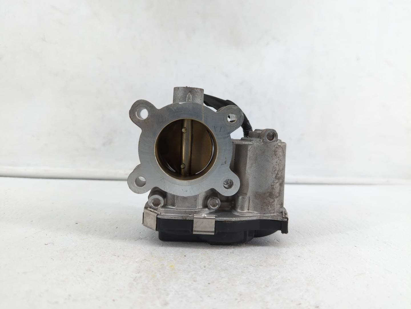 2016-2019 Chevrolet Malibu Throttle Body P/N:12671379AA Fits Fits 2016 2017 2018 2019 OEM Used Auto Parts - Oemusedautoparts