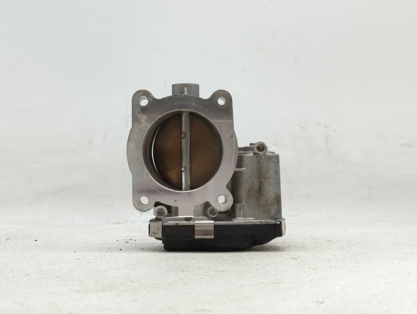 2016 Chevrolet Malibu Throttle Body P/N:12670839AA 12627217DA Fits Fits 2017 2018 2019 OEM Used Auto Parts - Oemusedautopart