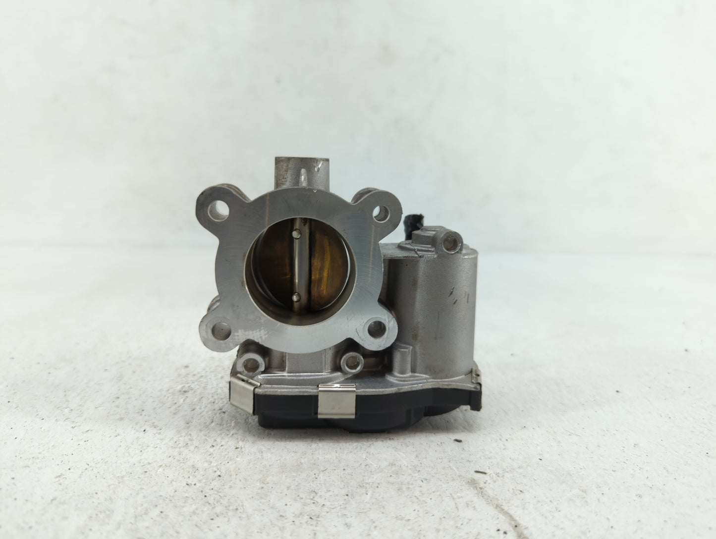 2016-2019 Chevrolet Malibu Throttle Body P/N:12671379AA Fits Fits 2016 2017 2018 2019 OEM Used Auto Parts - Oemusedautoparts