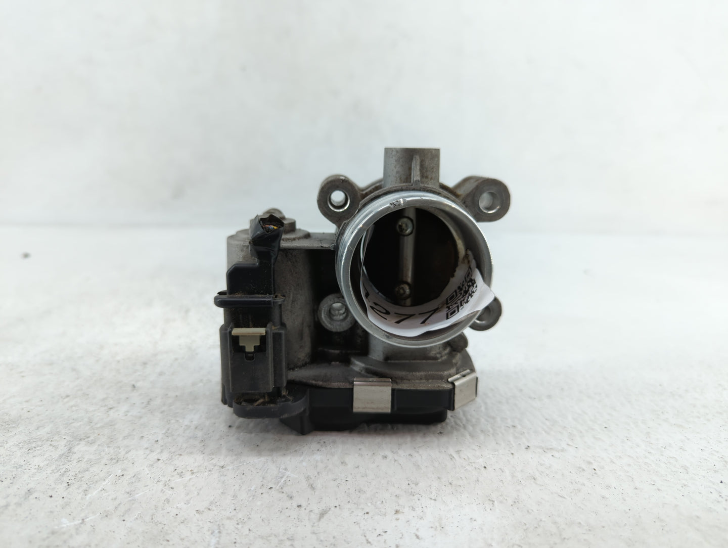 2016-2021 Chevrolet Malibu Throttle Body P/N:12671379AA Fits Fits 2016 2017 2018 2019 2020 2021 2022 OEM Used Auto Parts - O