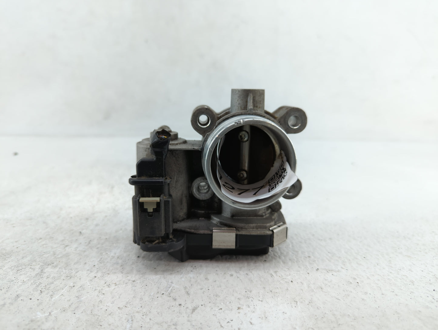 2016-2021 Chevrolet Malibu Throttle Body P/N:12671379AA Fits Fits 2016 2017 2018 2019 2020 2021 2022 OEM Used Auto Parts - O