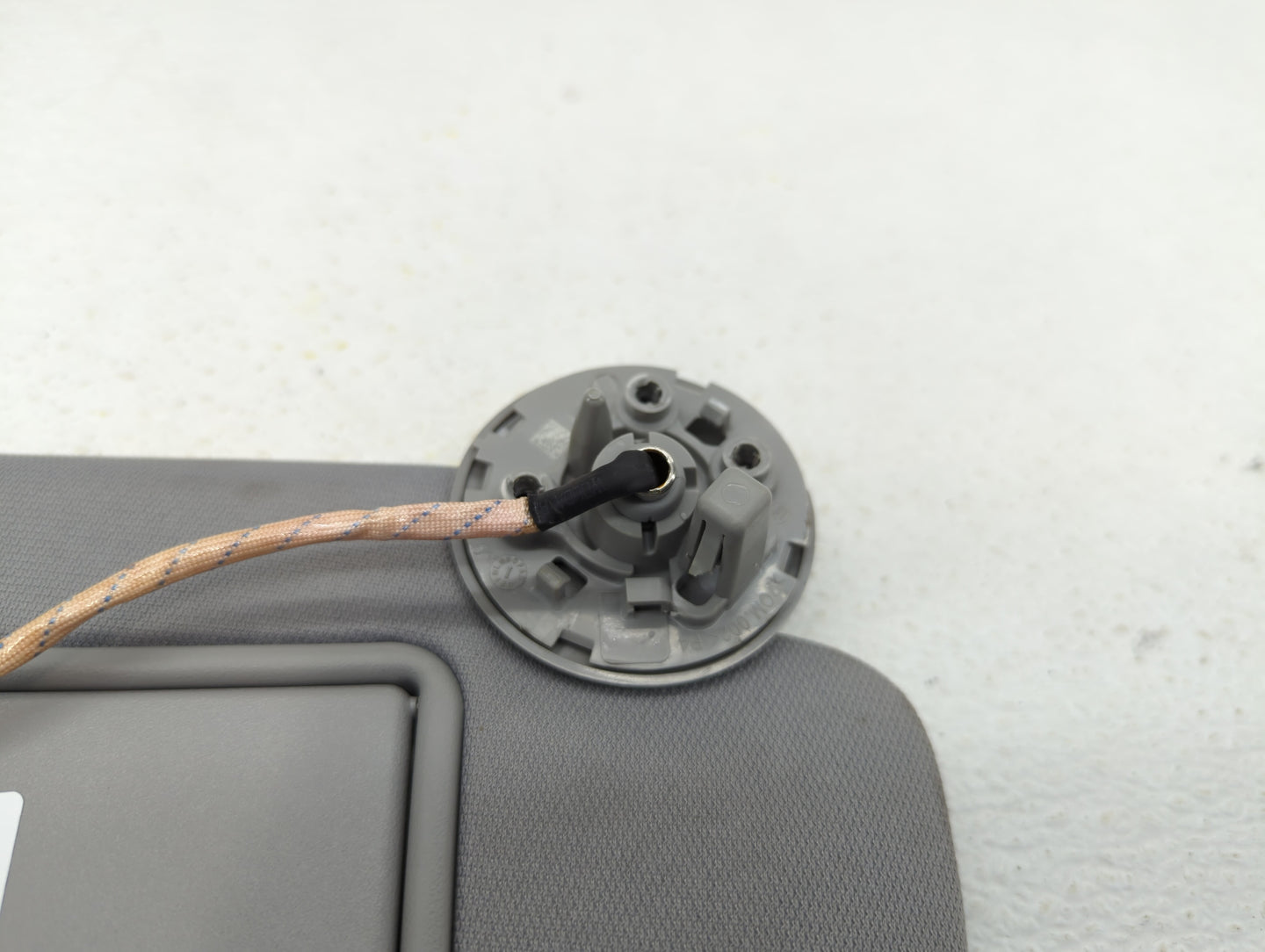 2016-2021 Chevrolet Malibu Sun Visor Shade Replacement Passenger Right Mirror Fits Fits 2016 2017 2018 2019 2020 2021 OEM Us