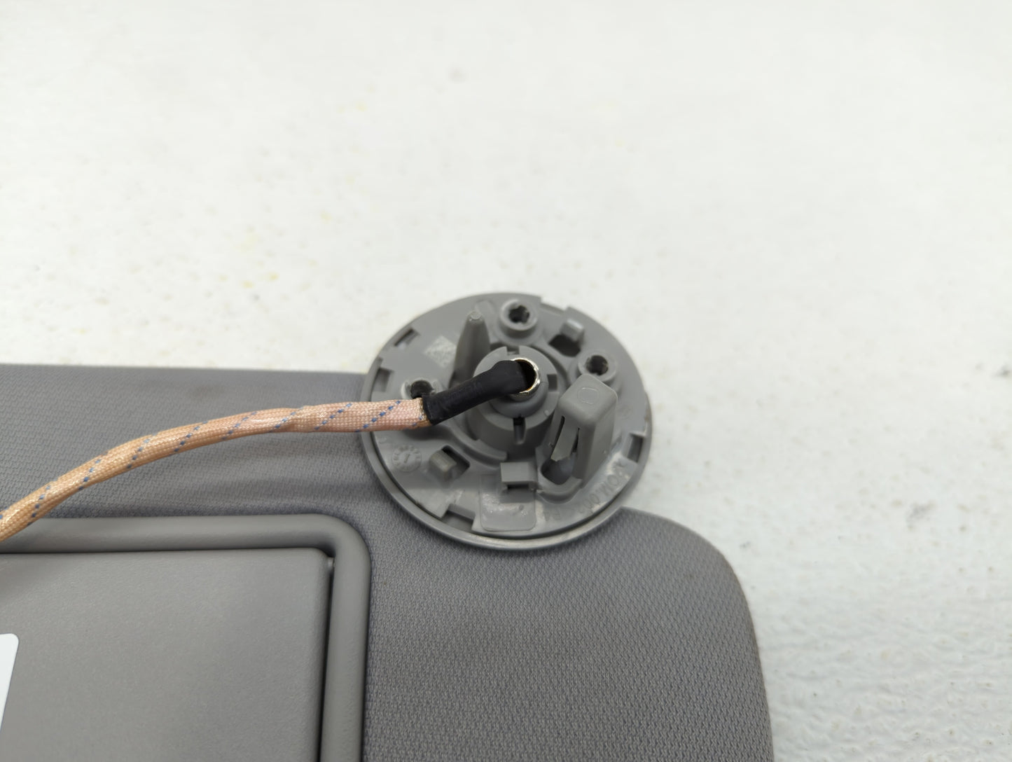 2016-2021 Chevrolet Malibu Sun Visor Shade Replacement Passenger Right Mirror Fits Fits 2016 2017 2018 2019 2020 2021 OEM Us