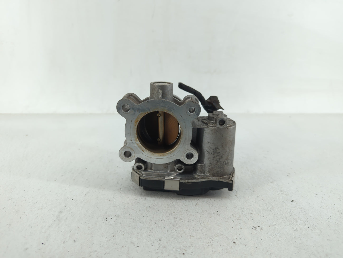 2016-2021 Chevrolet Malibu Throttle Body P/N:12671379AA Fits Fits 2016 2017 2018 2019 2020 2021 2022 OEM Used Auto Parts - O