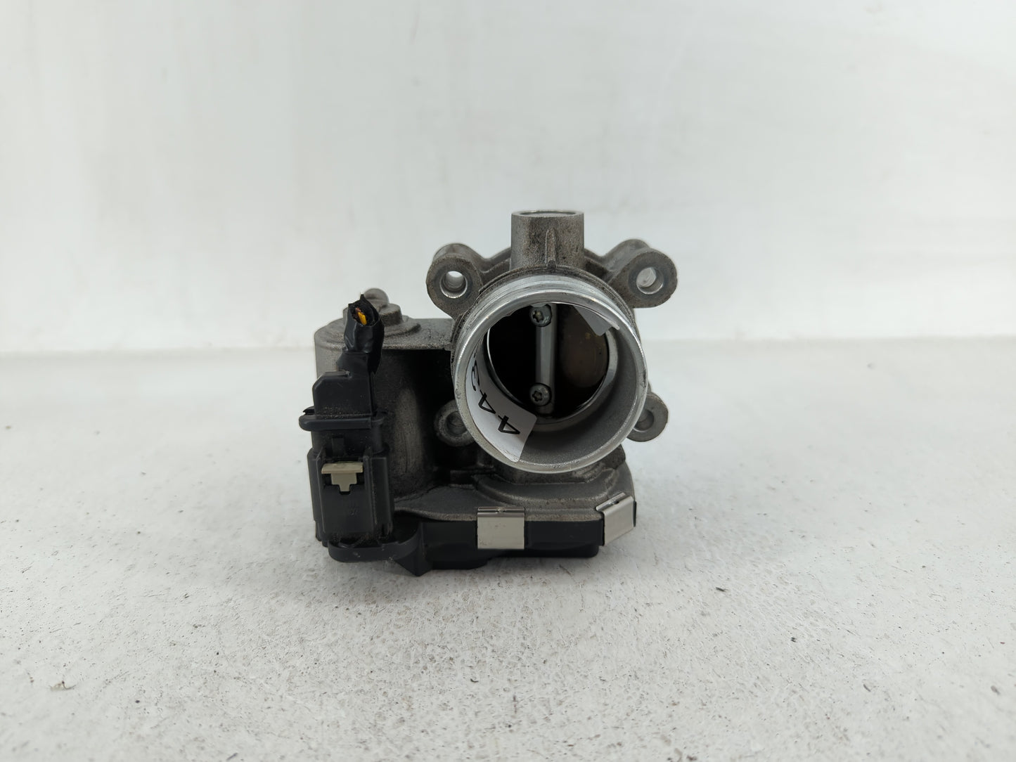 2016-2021 Chevrolet Malibu Throttle Body P/N:12671379AA Fits Fits 2016 2017 2018 2019 2020 2021 2022 OEM Used Auto Parts - O