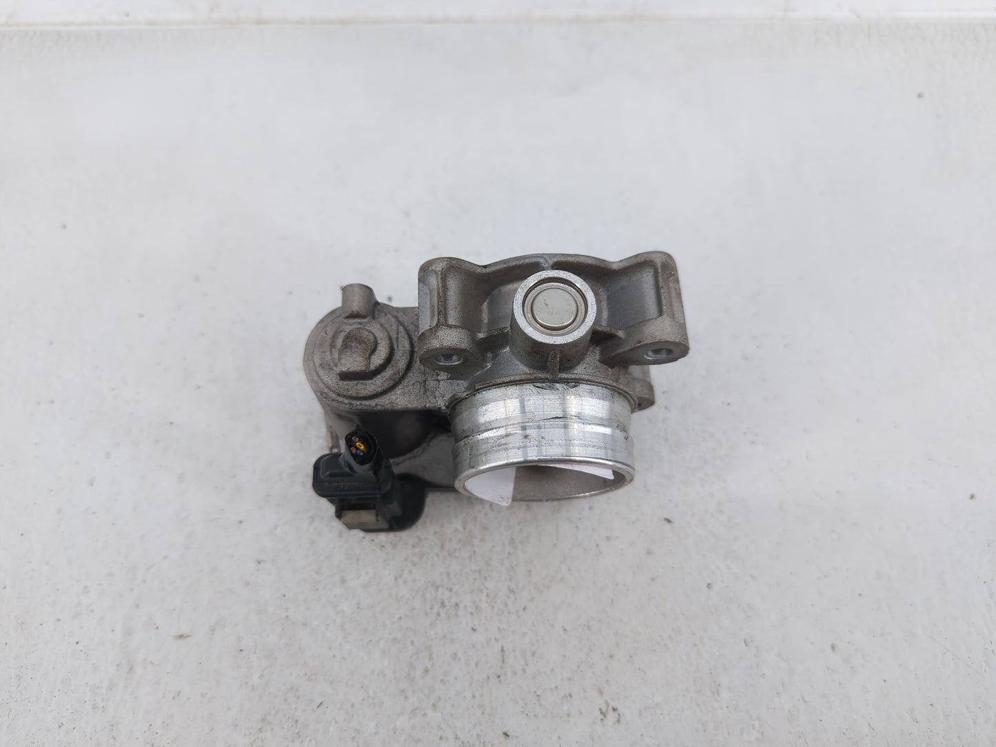 2016-2021 Chevrolet Malibu Throttle Body P/N:12671379AA Fits Fits 2016 2017 2018 2019 2020 2021 2022 OEM Used Auto Parts - O