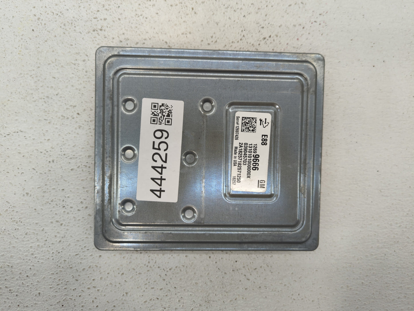 2018-2019 Chevrolet Malibu PCM Engine Control Computer ECU ECM PCU OEM P/N:12680194 12687836, 12691559 Fits Fits 2018 2019 O