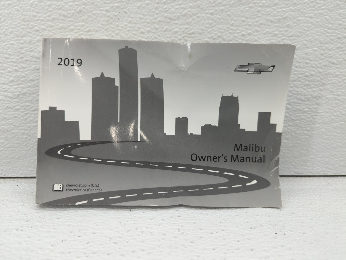 2019 Chevrolet Malibu Owners Manual Book Guide OEM Used Auto Parts - Oemusedautoparts1.com