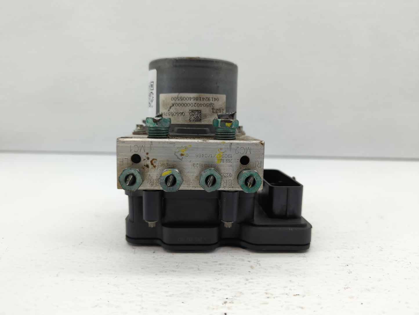 2019-2021 Chevrolet Malibu ABS Pump Control Module Replacement P/N:84767280 84501623, 84502888 Fits Fits 2019 2020 2021 OEM 