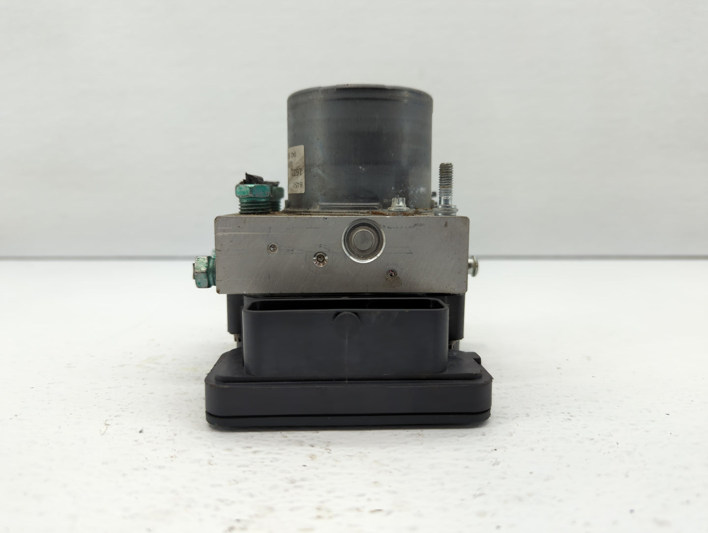 2019-2021 Chevrolet Malibu ABS Pump Control Module Replacement P/N:84767280 84501623, 84502888 Fits Fits 2019 2020 2021 OEM 