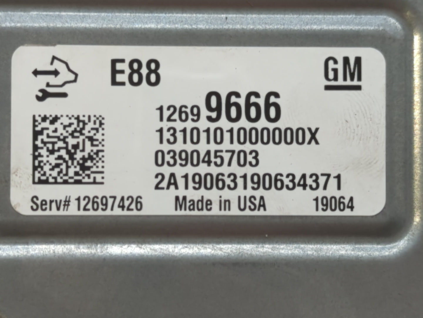 2018-2019 Chevrolet Malibu PCM Engine Control Computer ECU ECM PCU OEM P/N:12699666 12697426, 12680194 Fits Fits 2018 2019 O