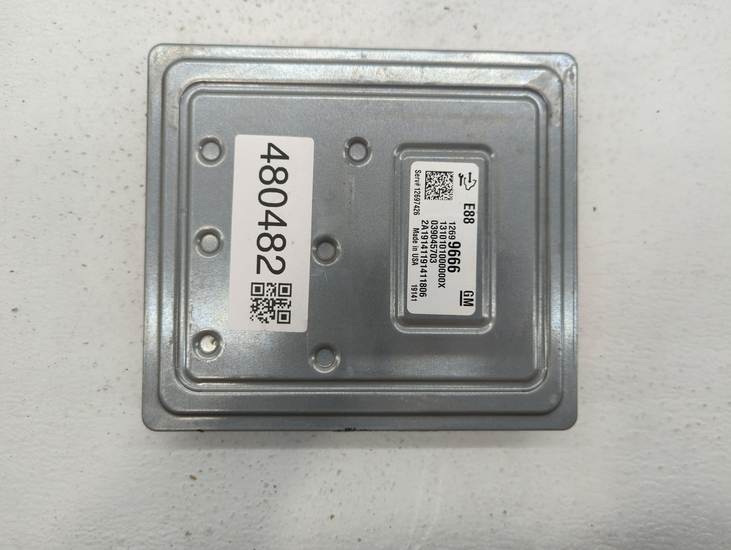 2018-2019 Chevrolet Malibu PCM Engine Control Computer ECU ECM PCU OEM P/N:12699666 12689129, 12697426 Fits Fits 2018 2019 O