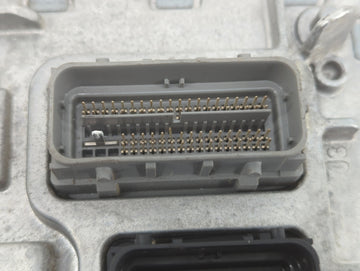 2018-2019 Chevrolet Malibu PCM Engine Control Computer ECU ECM PCU OEM P/N:12699666 12689129, 12697426 Fits Fits 2018 2019 OEM Used Auto Parts