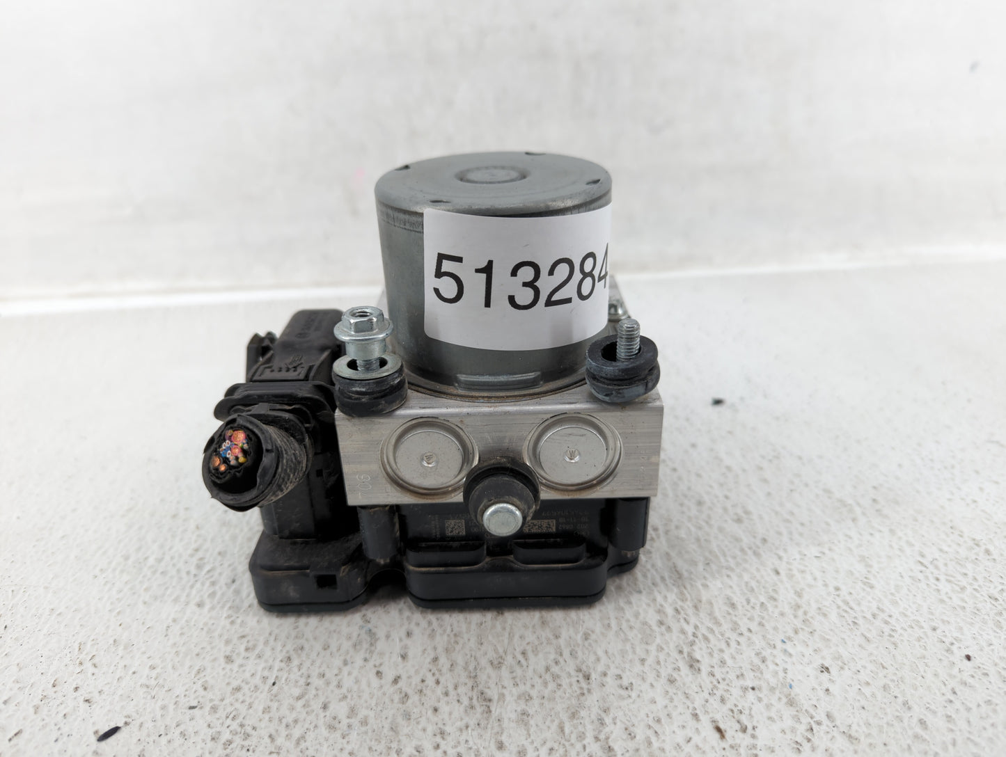 2019-2021 Chevrolet Malibu ABS Pump Control Module Replacement P/N:84502888 84501623 Fits Fits 2019 2020 2021 OEM Used Auto 