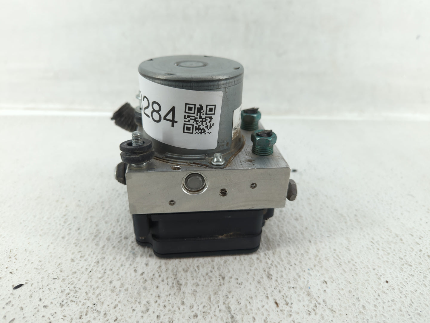 2019-2021 Chevrolet Malibu ABS Pump Control Module Replacement P/N:84502888 84501623 Fits Fits 2019 2020 2021 OEM Used Auto 