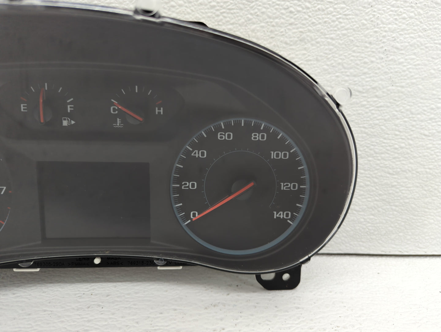 2019 Chevrolet Malibu Instrument Cluster Speedometer Gauges P/N:84560724 84524327 Fits OEM Used Auto Parts - Oemusedautopart
