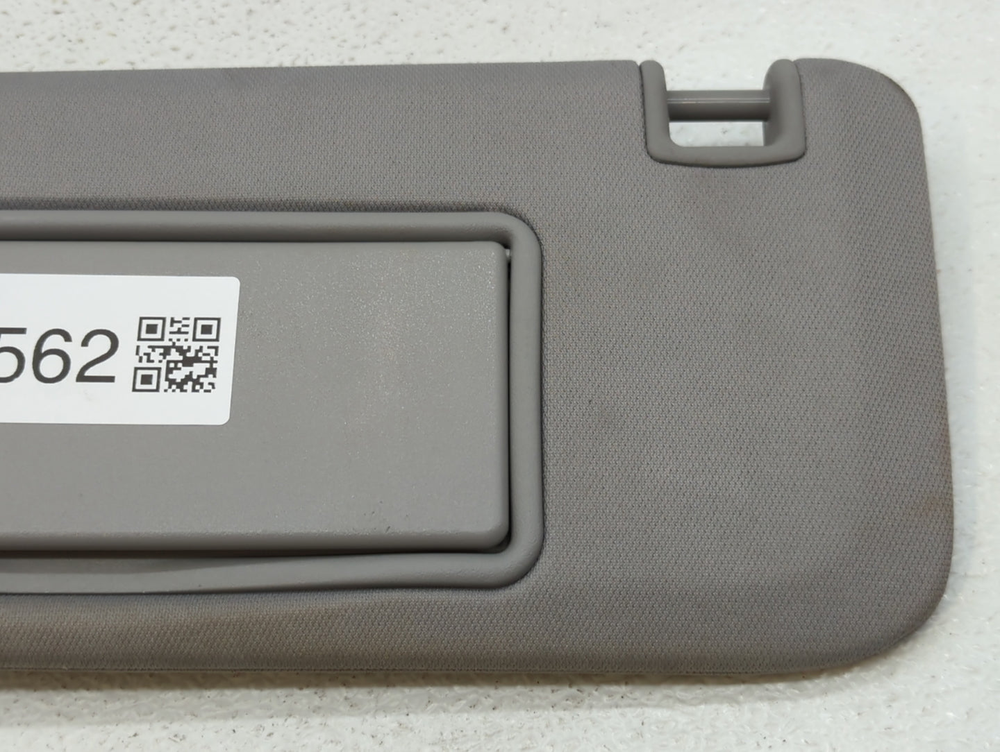 2016-2021 Chevrolet Malibu Sun Visor Shade Replacement Driver Left Mirror Fits Fits 2016 2017 2018 2019 2020 2021 OEM Used A