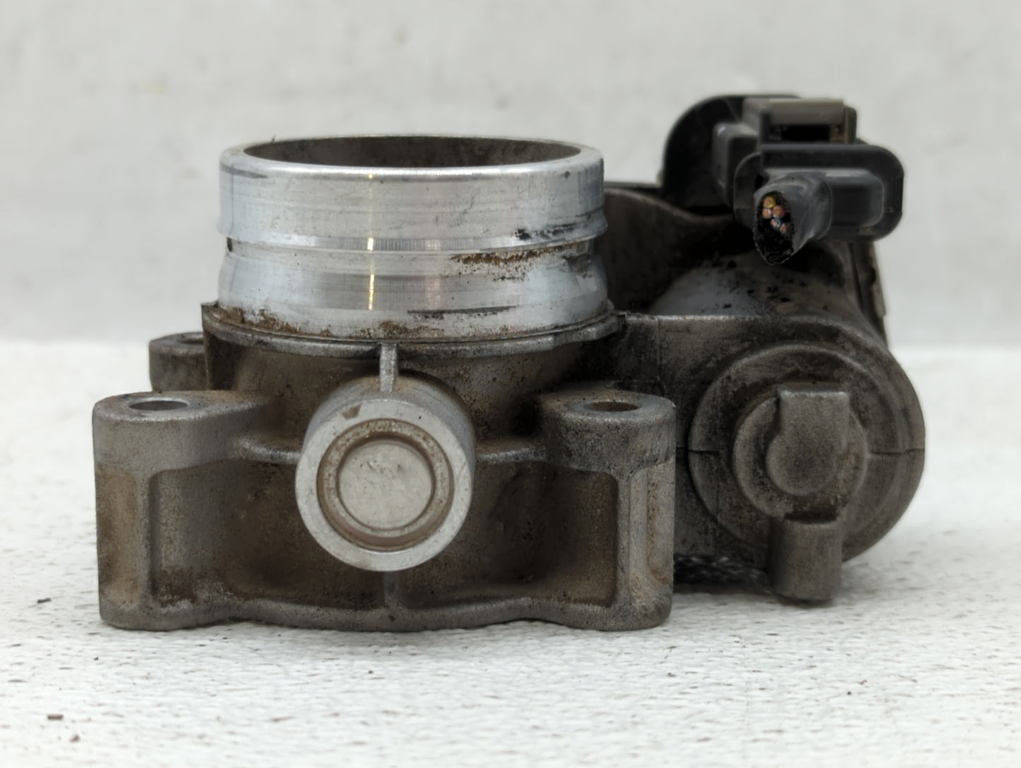 2016-2021 Chevrolet Malibu Throttle Body P/N:12671379AA Fits Fits 2016 2017 2018 2019 2020 2021 2022 OEM Used Auto Parts - O