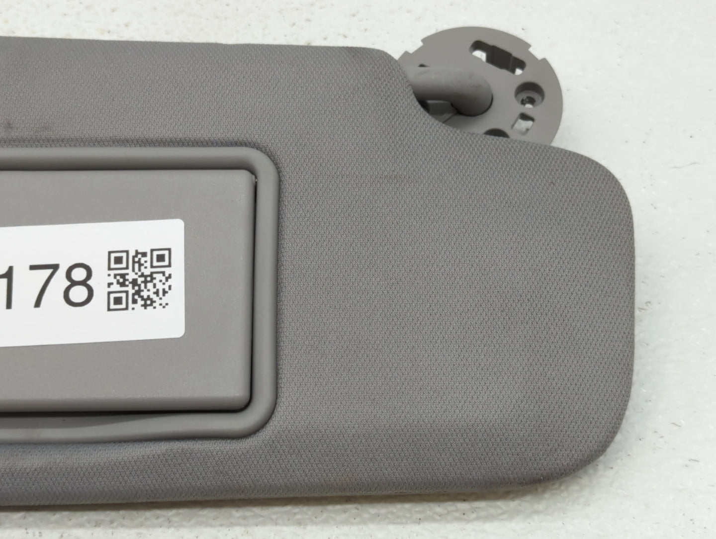 2016-2021 Chevrolet Malibu Sun Visor Shade Replacement Passenger Right Mirror Fits Fits 2016 2017 2018 2019 2020 2021 OEM Us