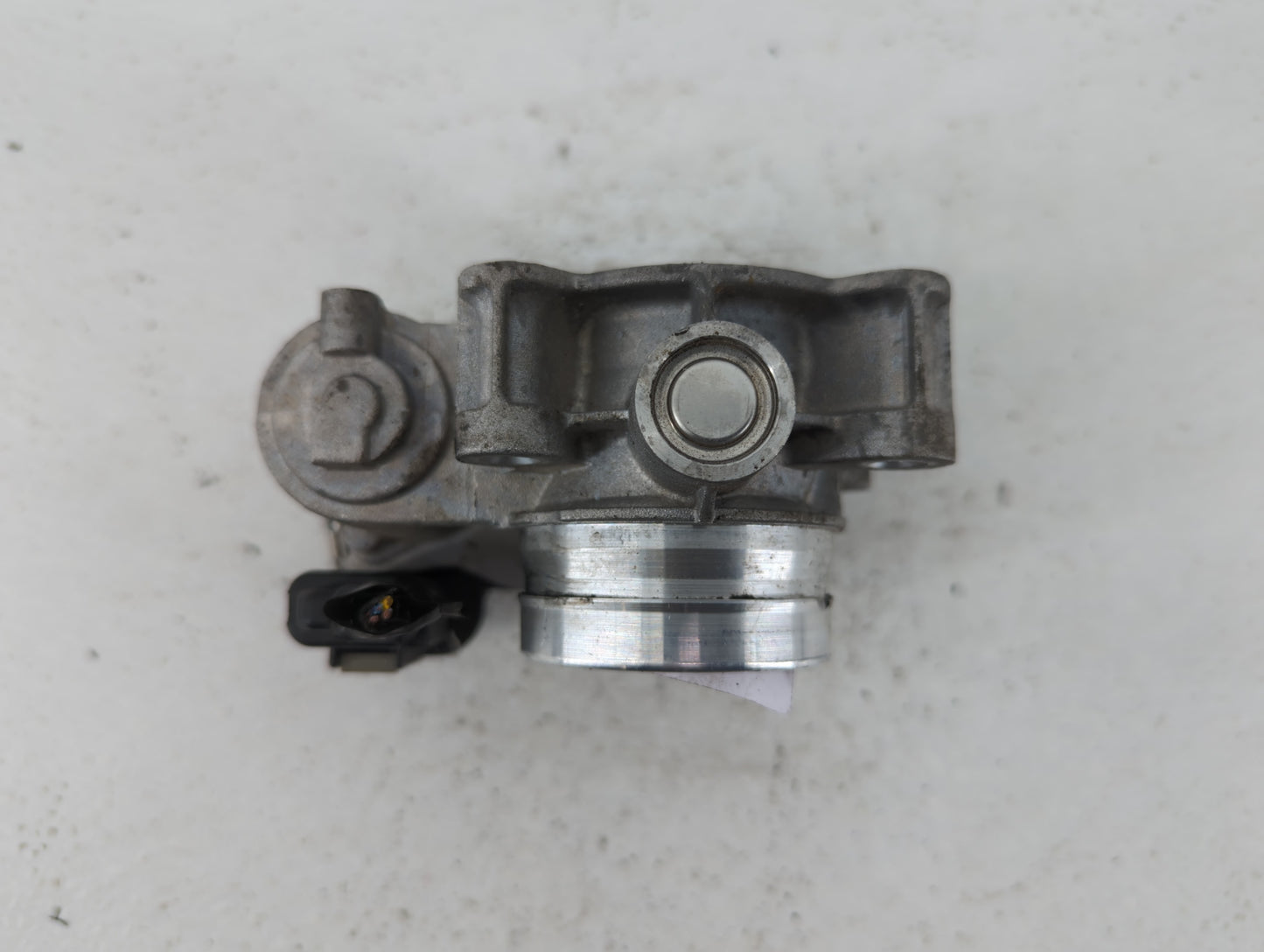 2016-2021 Chevrolet Malibu Throttle Body P/N:12671379AA Fits Fits 2016 2017 2018 2019 2020 2021 2022 OEM Used Auto Parts - O
