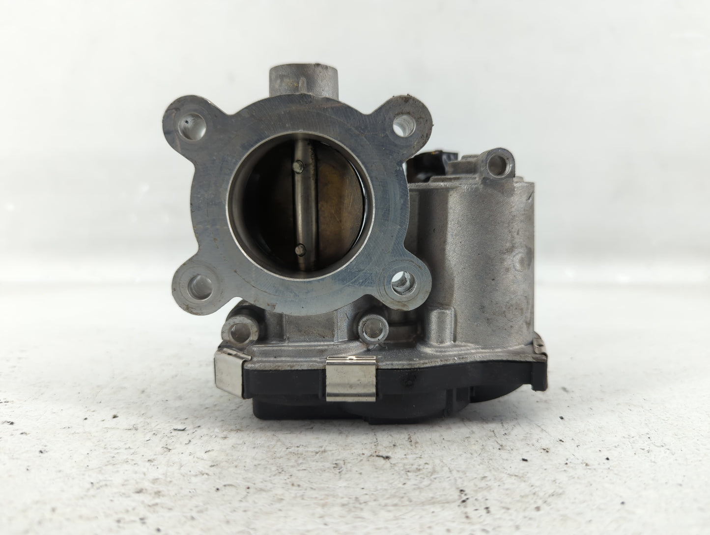 2016-2021 Chevrolet Malibu Throttle Body P/N:12671379AA Fits Fits 2016 2017 2018 2019 2020 2021 2022 OEM Used Auto Parts - O