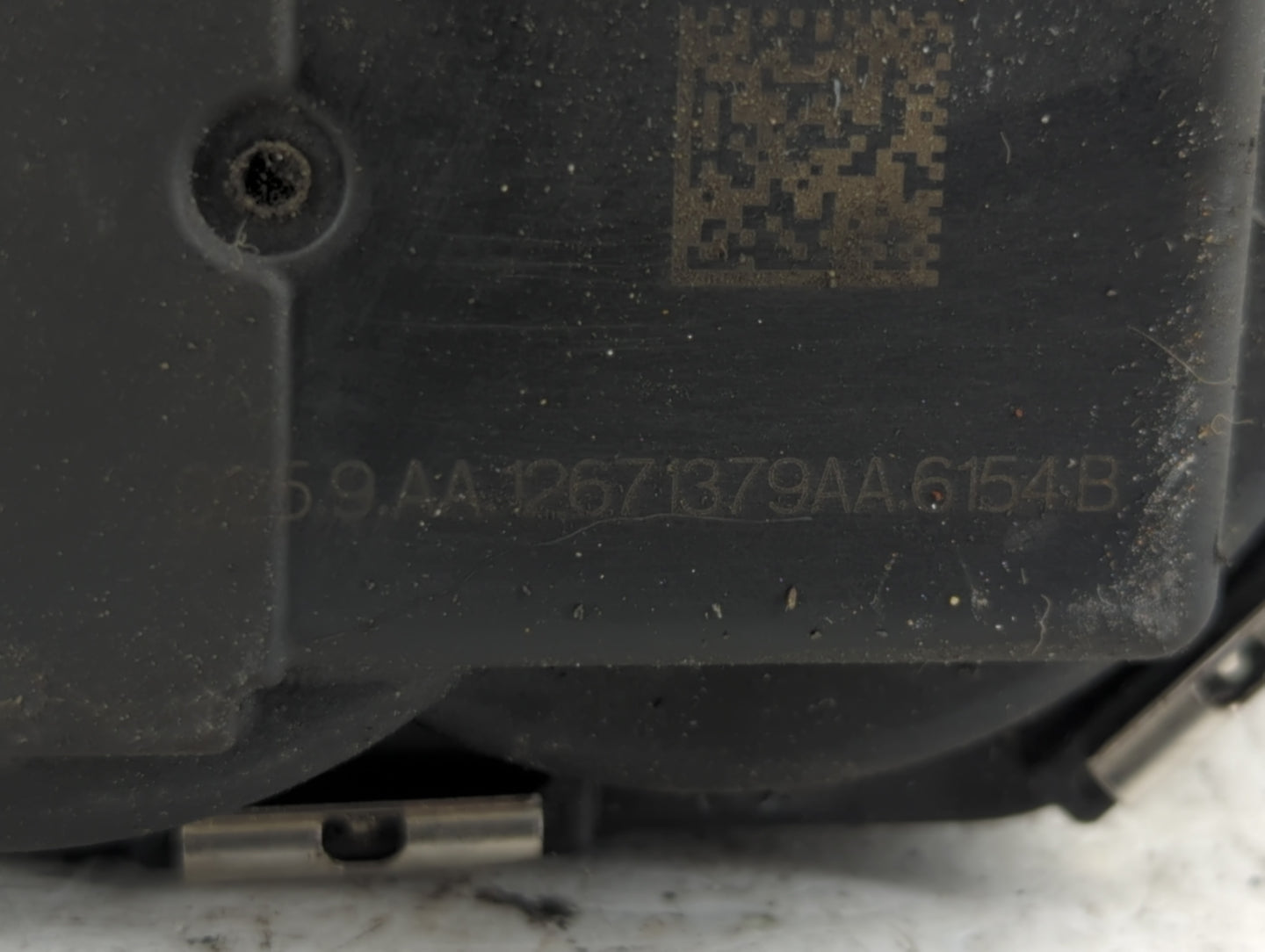 2016-2021 Chevrolet Malibu Throttle Body P/N:12671379AA Fits Fits 2016 2017 2018 2019 2020 2021 2022 OEM Used Auto Parts - O
