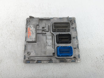 compare product 2018-2019 Chevrolet Malibu PCM Engine Control Computer ECU ECM PCU OEM P/N:12699666 Fits Fits 2018 2019 OEM Used Auto Parts