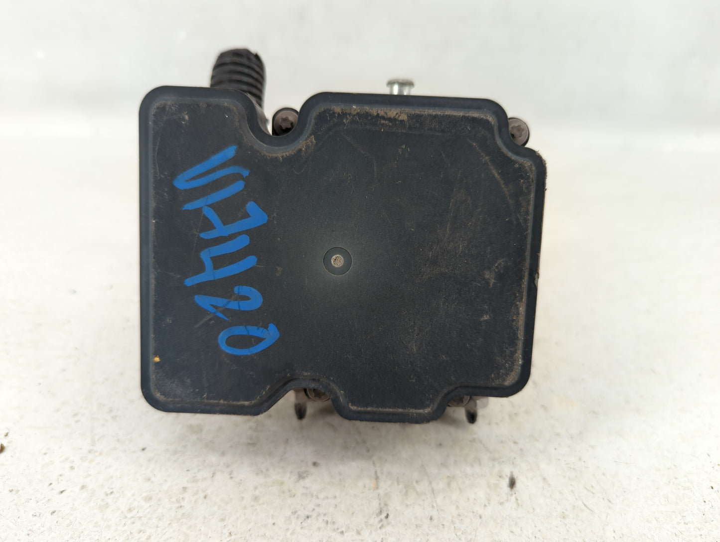 2019-2021 Chevrolet Malibu ABS Pump Control Module Replacement P/N:84502888 Fits Fits 2019 2020 2021 OEM Used Auto Parts - O
