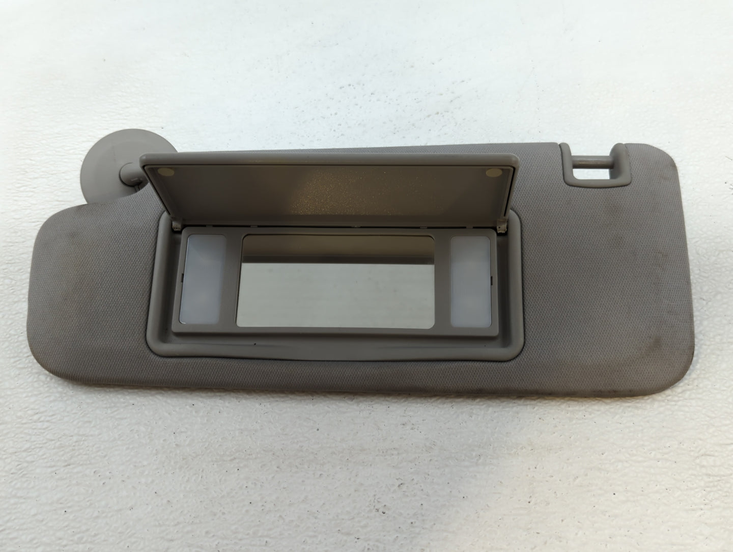 2016-2021 Chevrolet Malibu Sun Visor Shade Replacement Driver Left Mirror Fits Fits 2016 2017 2018 2019 2020 2021 OEM Used A